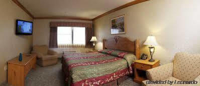Kewadin St. Ignace Hotel Evergreen Shores Eksteriør bilde